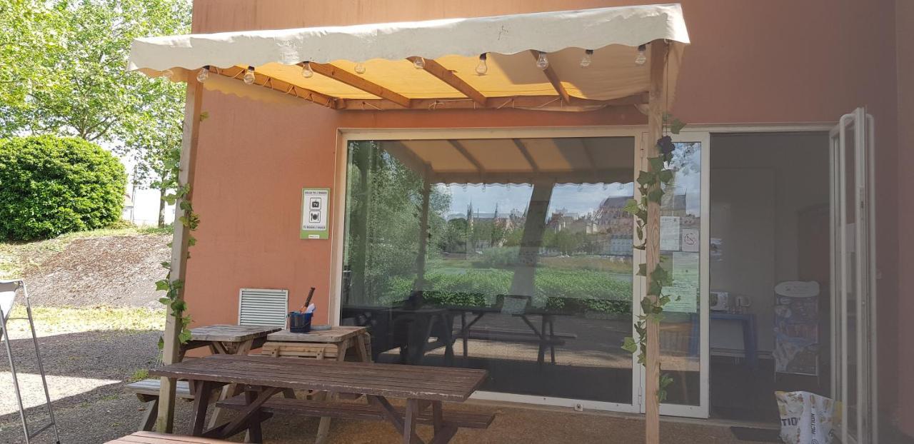 Camping De Nevers Exterior photo